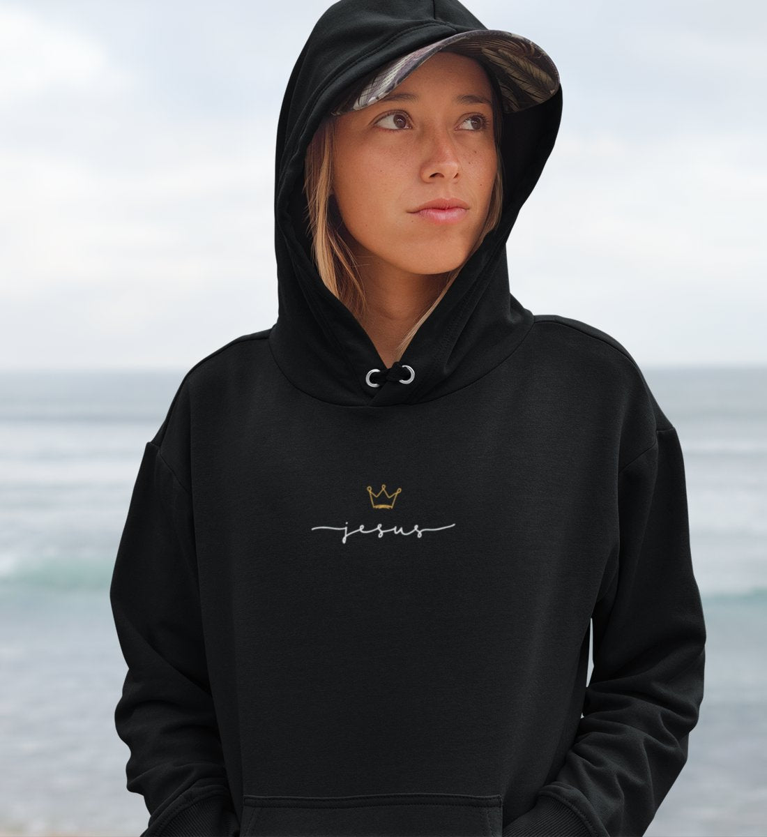 JESUS IS KING FRAUEN HOODIE Damen Organic Hoodie B&C Shirtee 
