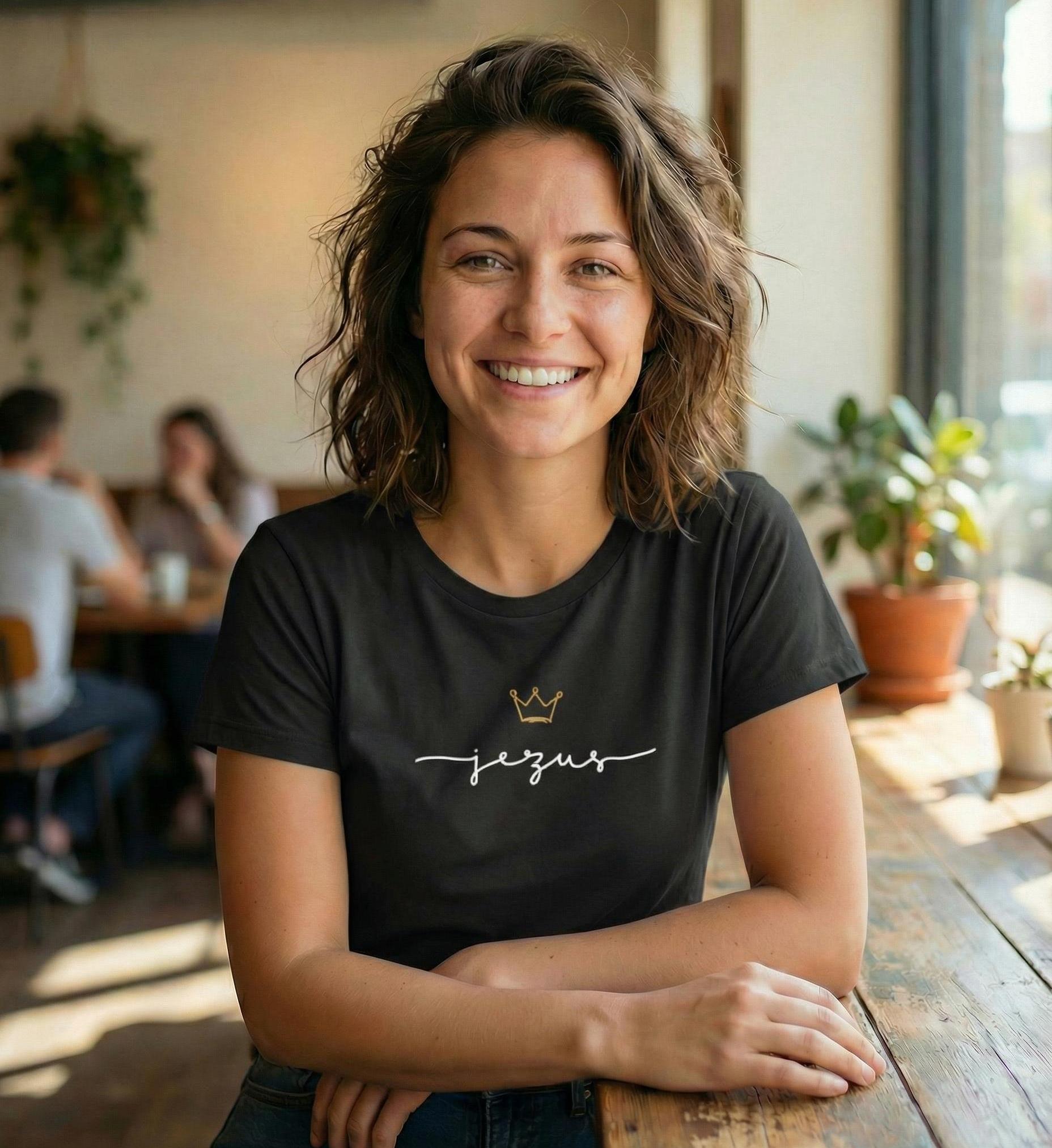 JESUS IS KING FRAUEN SHIRT POLNISCH Stella Muser Shirt ST/ST Shirtee 